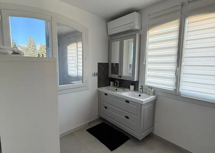 Apartment Cdc Stables